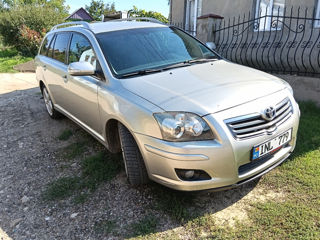 Toyota Avensis foto 10