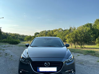 Mazda 3 foto 1