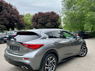 Infiniti QX30 foto 2