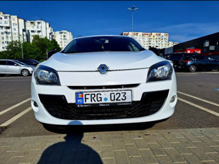 Renault Megane foto 1