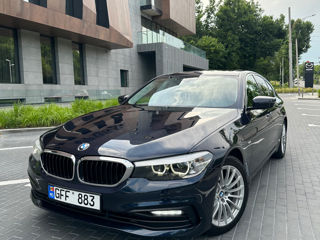 BMW 5 Series foto 1