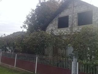 Se vinde casa în satul Zagarancea Raionul Ungheni foto 2