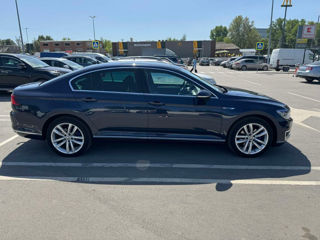 Volkswagen Passat foto 4