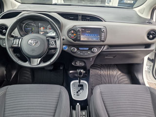 Toyota Yaris foto 13