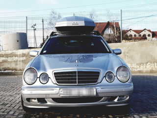 Mercedes E-Class foto 2