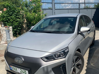 Hyundai IONIQ foto 2