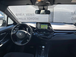 Toyota C-HR foto 8