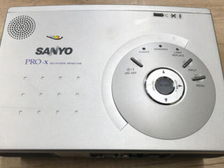 Proiector Sanyo PRO-x  PLC-SW30
