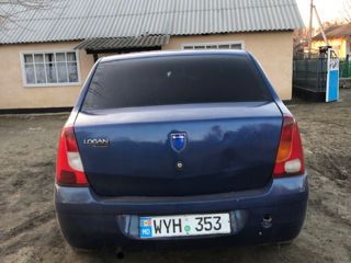 Dacia Logan foto 2