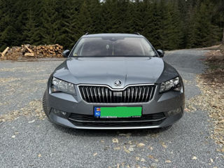 Skoda Superb foto 4