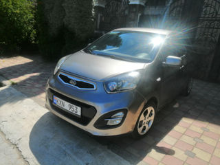 KIA Picanto foto 1