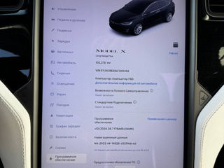 Tesla Model X foto 4