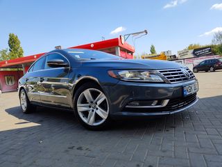 Volkswagen Passat CC foto 2