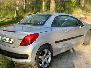 Peugeot 207 foto 4