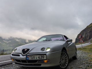 Alfa Romeo GTV foto 1