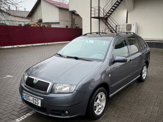 Skoda Fabia foto 3