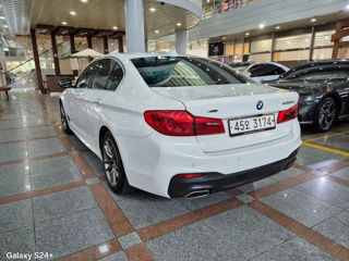 BMW 5 Series foto 5