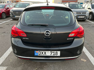 Opel Astra foto 4