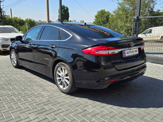 Ford Fusion foto 7