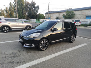 Renault Grand Scenic foto 2