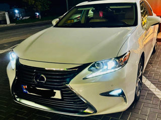 Lexus ES Series