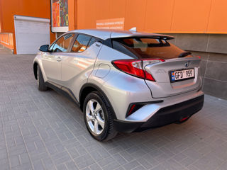 Toyota C-HR foto 5