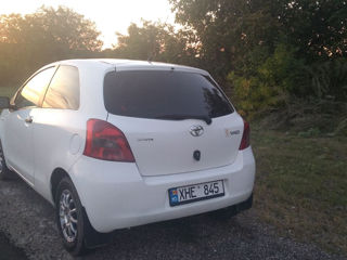 Toyota Yaris foto 6