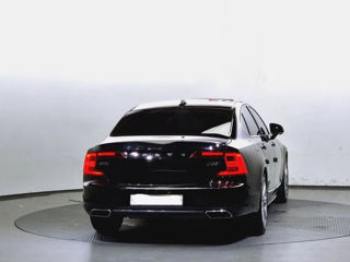 Volvo S90 foto 4