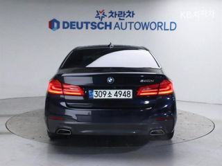 BMW 5 Series foto 4