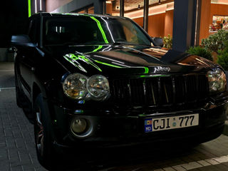 Jeep Grand Cherokee foto 2