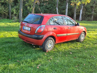 KIA Rio foto 2