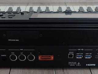 Korg PA-5 ieșire pentru pedaliera Korg EC-5 foto 1