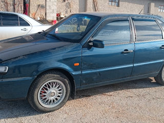 Volkswagen Passat foto 2