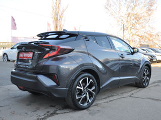 Toyota C-HR foto 5