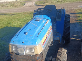 Vind tractor Iseki 223 foto 4