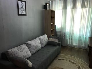 vind apartament cu 3 camere foto 7