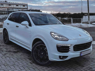 Porsche Cayenne foto 2