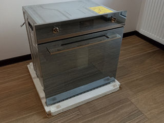 Духовой шкаф SMEG SF6100VS1, новый, гарантия