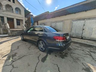 Mercedes E-Class foto 6