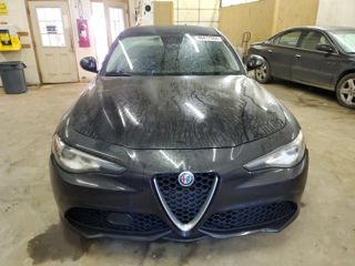 Alfa Romeo Giulia foto 6