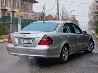 Mercedes E-Class foto 5