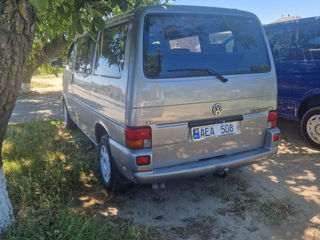 Volkswagen T4 Caravella foto 5