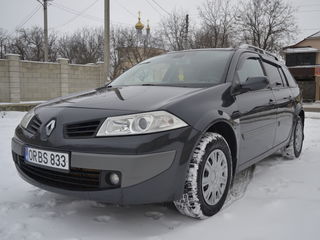 Renault Megane foto 2