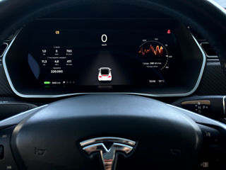 Tesla Model X foto 13