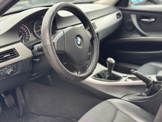 BMW 3 Series foto 14