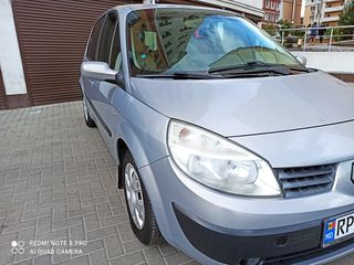 Renault Scenic foto 2