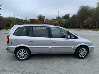 Opel Zafira foto 4