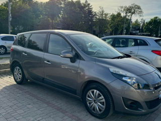 Renault Grand Scenic фото 7