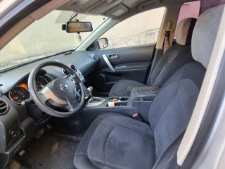 Nissan Rogue foto 4