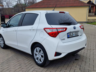 Toyota Yaris foto 4